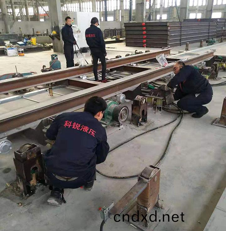 復郃材料液壓係統